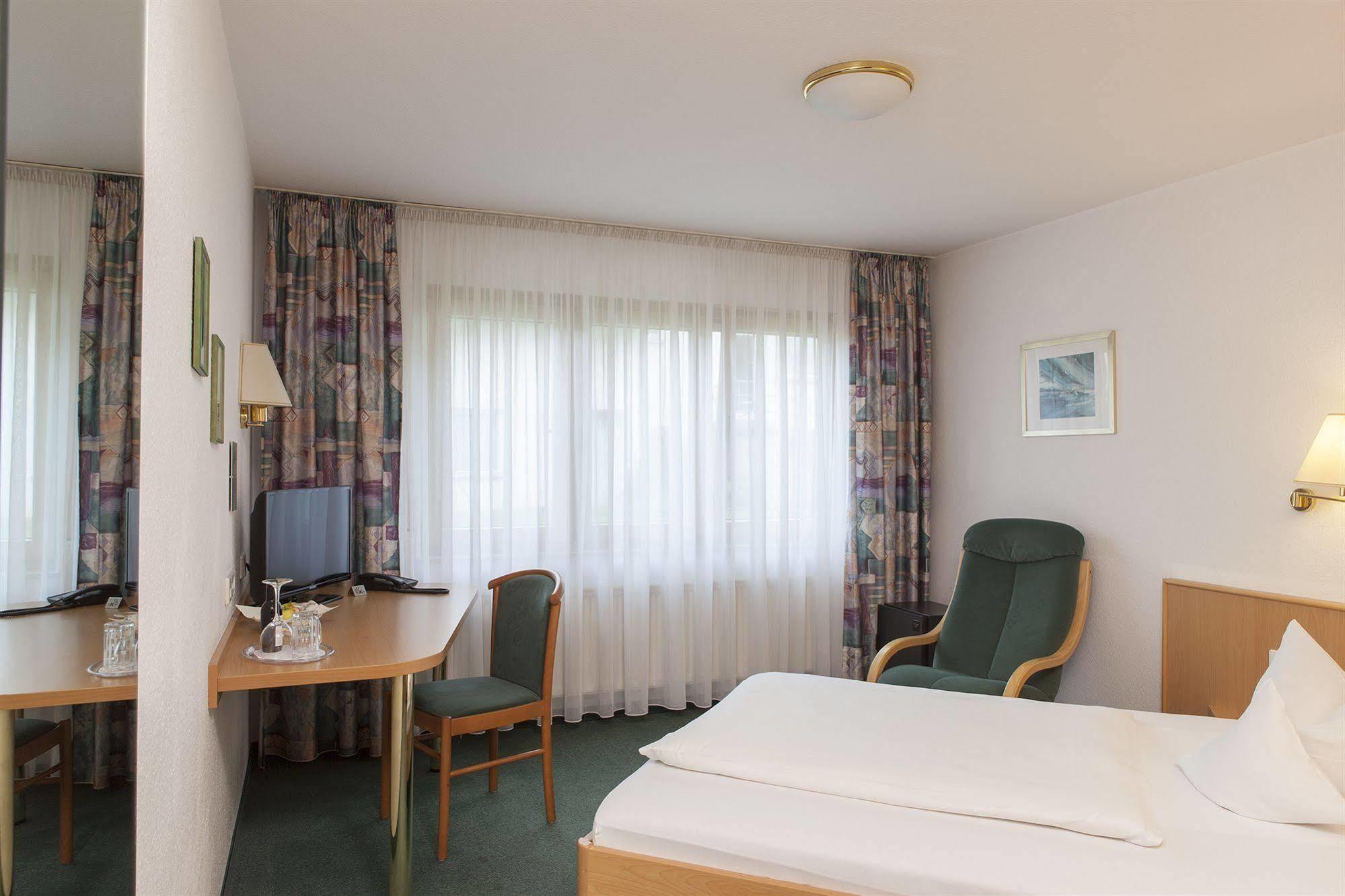 Hotel Lamm 오스트필던 외부 사진
